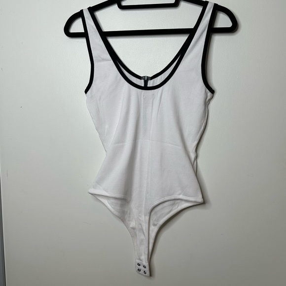 Guess White bodysuit - Picture 5 of 9